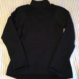 Black womens Patagonia fleece quarterzip